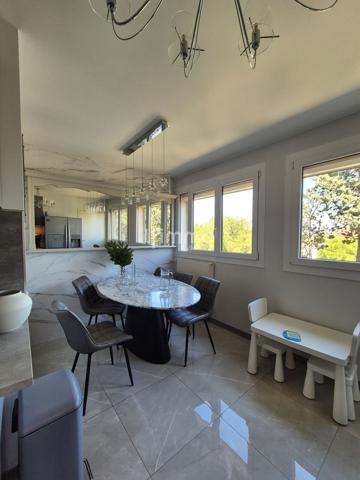 T3 75M2 avec Balcon 9M2 St Tronc 13010