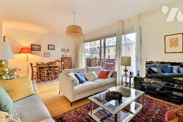 Paris 7e - Rue Masseran - 3 pièces de 89,06 m² avec deux balcons et cave