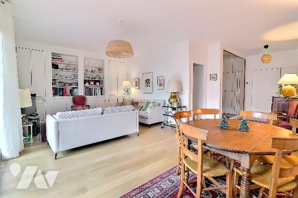 Paris 7e - Rue Masseran - 3 pièces de 89,06 m² avec deux balcons et cave