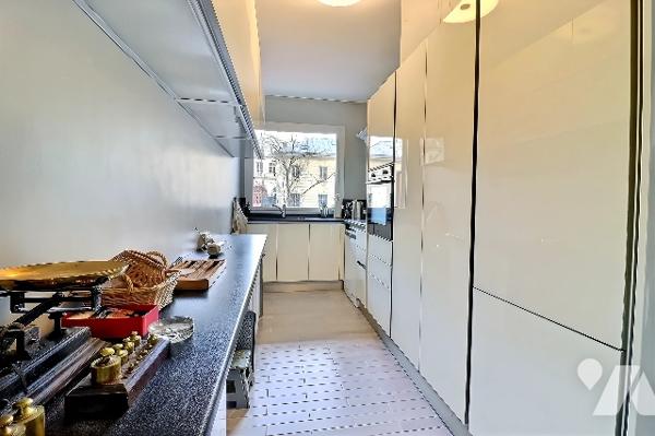 Paris 7e - Rue Masseran - 3 pièces de 89,06 m² avec deux balcons et cave