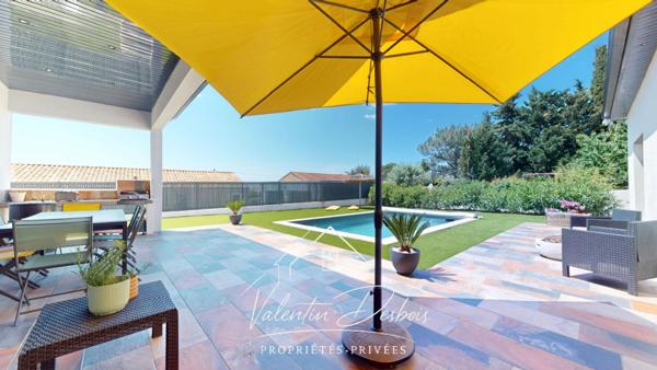 Villa contemporaine 2020 - 170 m² habitables - Piscine chauffée - Double garage