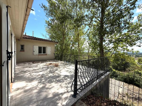 Villa T5 avec vue panomarique, sous-sol isolé et terrain de 4000 m²