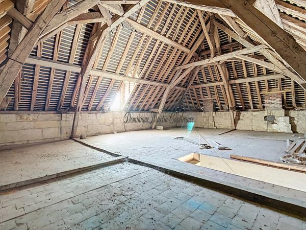 proche de LHOMME (Dpt 72),Maison à vendre 3 pièces - grenier-2 granges- 1 dépendance-1 atelier- 1 garage- terrain de 1910m²- puits