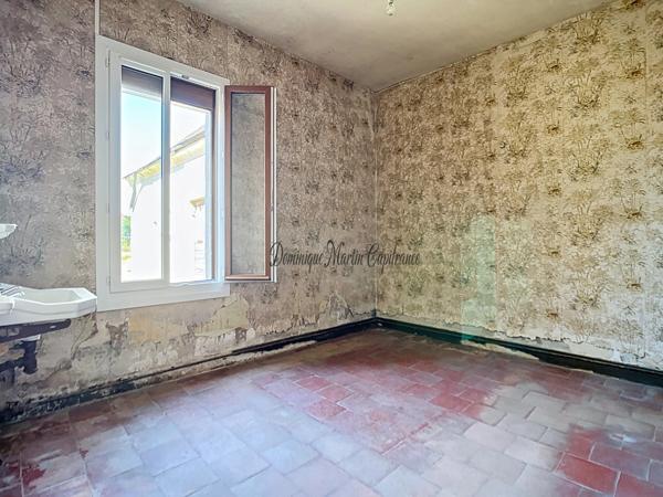 proche de LHOMME (Dpt 72),Maison à vendre 3 pièces - grenier-2 granges- 1 dépendance-1 atelier- 1 garage- terrain de 1910m²- puits