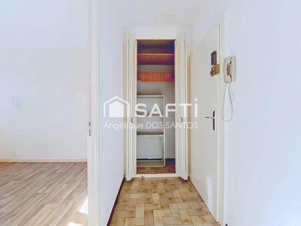 APPARTEMENT DANS PETITE COPROPRIETE A MOYEUVRE-PETITE