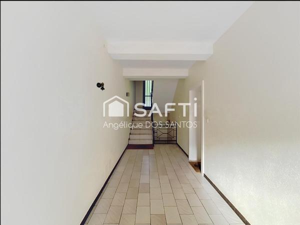 APPARTEMENT DANS PETITE COPROPRIETE A MOYEUVRE-PETITE