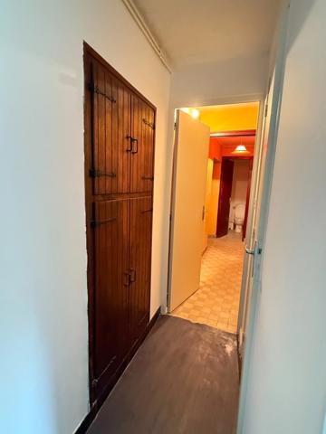 Maison de ville de 157m² avec potentiel local professionnel et dépendances, jardin 69 900 €