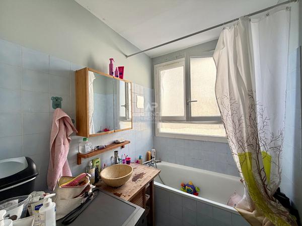 Appartement Franconville 4 pièce(s) 70.85 m2 175 000 € **  - Référence  26-3878