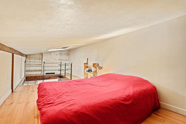 Exclusivité - Montmartre - Cocon en dernier étage.