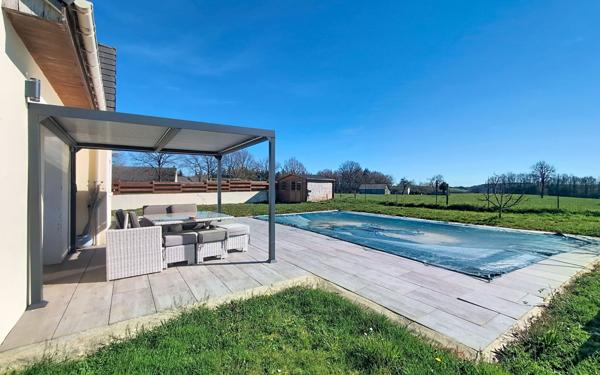 Maison à vendre    4 pièces •  Calvinet