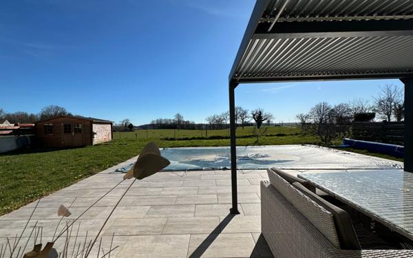 Maison à vendre    4 pièces •  Calvinet