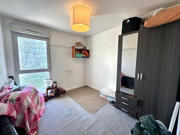 Bobigny (93000) 3 Pièces avec grande terrasse, 2 parkings immeuble récent