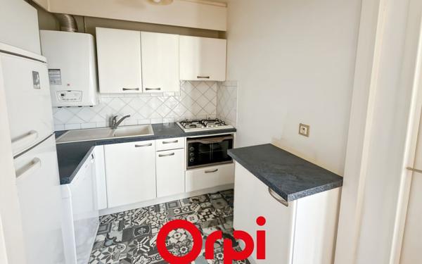 Appartement à vendre    3 pièces •  Bandol