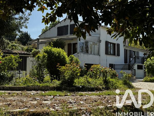 Maison à vendre 6 pièces 150 m² Saint-Bonnet-sur-Gironde