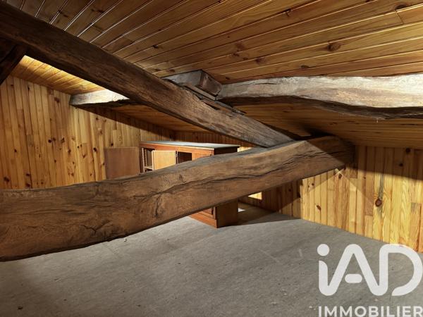 Maison à vendre 6 pièces 150 m² Saint-Bonnet-sur-Gironde