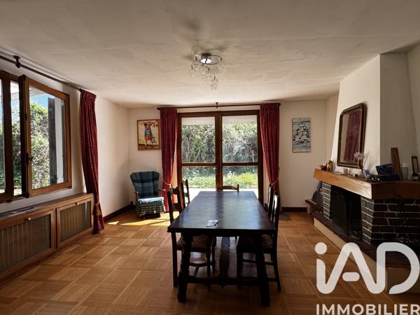 Maison à vendre 6 pièces 150 m² Saint-Bonnet-sur-Gironde