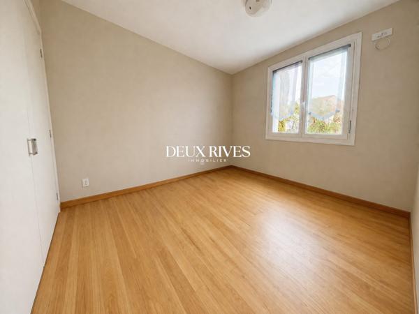 Maison de plain-pied avec dépendance – Un cadre de vie paisible aux portes de Nantes