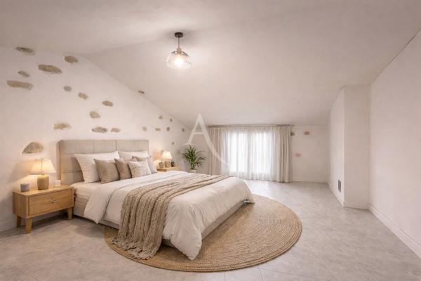 APPARTEMENT TYPE 5 DE 134.56 M2 PLACE DE PARKING ET CAVES