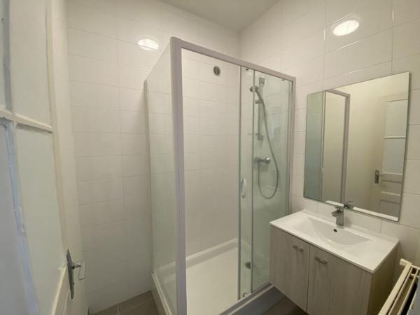 Appartement T2 à louer - 42 m² (réf : 557414)