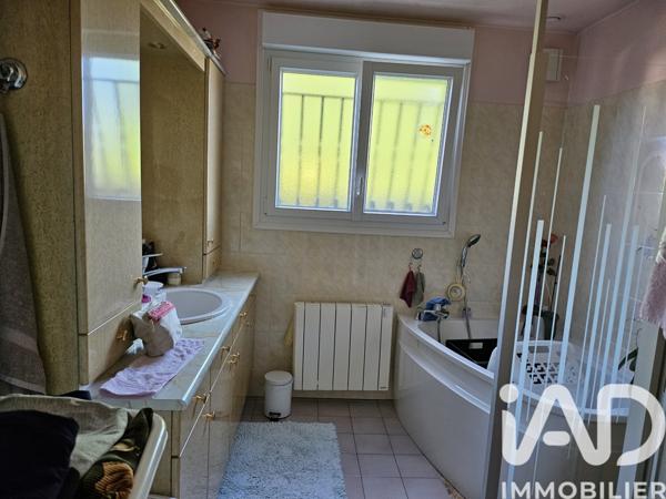 Maison à vendre 6 pièces 125 m² Saujon