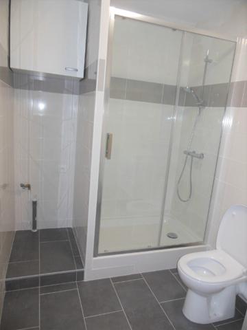 Toulouse 31400 Au pied du METRO RANGUEIL Agréable et Grand T2 de 57,64m² 2 balcons de 6.92m² et 2.78m² , très jolie cuisine séparée équipée , séjour spacieux cave en sous sol