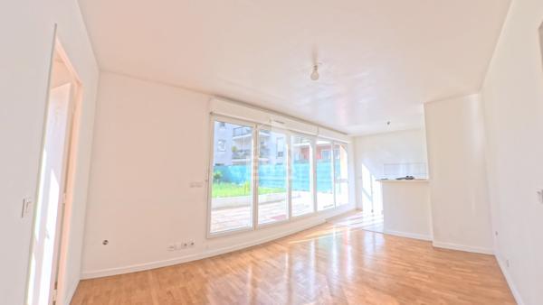 Appartement F2 - Extérieur & parking - Secteur Stade de France