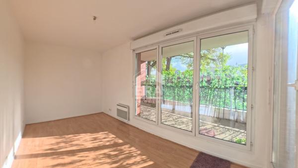 Appartement F2 - Extérieur & parking - Secteur Stade de France