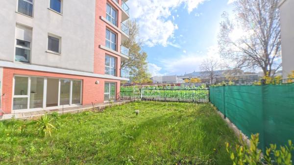 Appartement F2 - Extérieur & parking - Secteur Stade de France