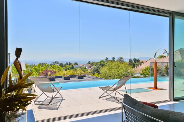 Villa contemporaine 4 chambres avec vue exceptionnelle au calme et sans vis à vis à Saint-Didier-au-Mont-d’Or