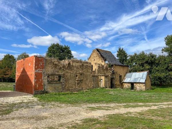 LA MEZIERE - Ancienne exploitation agricole composée d'une maison d'habitation, deux gîtes et p...