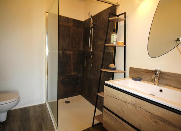 PROPRIETE DE 4.3H - MAISON 6 P 110M² - BOX A CHEVEAUX