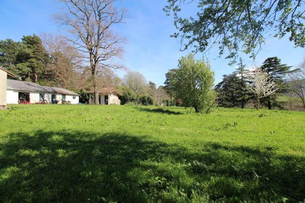 PROPRIETE DE 4.3H - MAISON 6 P 110M² - BOX A CHEVEAUX