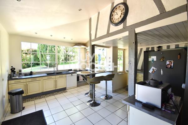 Maison de maître à vendre à Barentin - 5 chambres, piscine et grand terrain