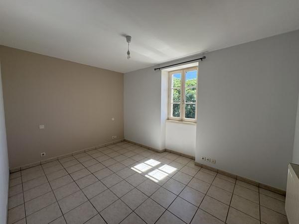 Maison à louer 950 € CC Ste-Christie 4 p 106 m² DPE D