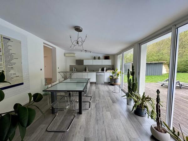 Vente                                                      Maison
                        
                     6 pièces                      153 m2                     à Mortefontaine-en-Thelle