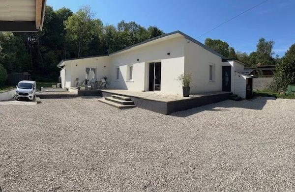 Vente                                                      Maison
                        
                     6 pièces                      153 m2                     à Mortefontaine-en-Thelle