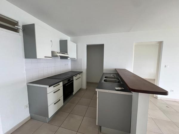 Rare avec terrasse parking vue mer