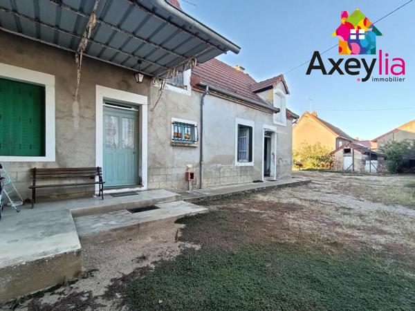 A VENDRE- DIGOIN- MAISON ANCIENNE À RENOVER