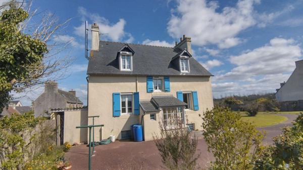 Maison à vendre à Plougasnou dans le Finistère (29630), ref : MAPO   
Centre BOURG