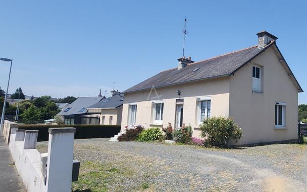 PLÉDRAN CENTRE – Terrain constructible, maison à rénover et fort potentiel d'évolution.