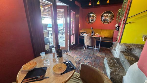 Fonds de commerce restauration environ 119 m², Le Castellet, village médiéval