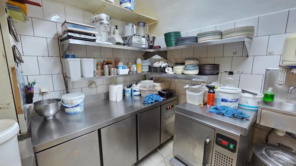 Fonds de commerce restauration environ 119 m², Le Castellet, village médiéval