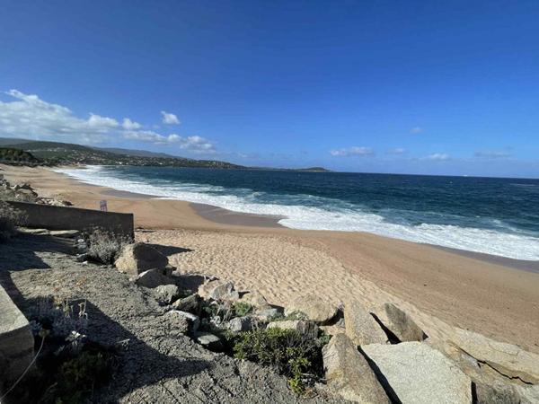 Appartement de type T3 de 96 m² + terrasse de 11m² avec vue mer