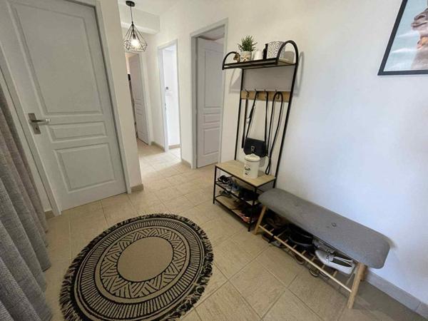 Appartement de type T3 de 96 m² + terrasse de 11m² avec vue mer