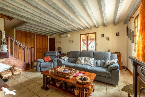 Maison à vendre |                                       Saint-Laurent-sur-Manoire |                                        7 pièces  |  180 m²