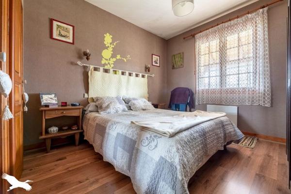 Maison à vendre |                                       Saint-Laurent-sur-Manoire |                                        7 pièces  |  180 m²