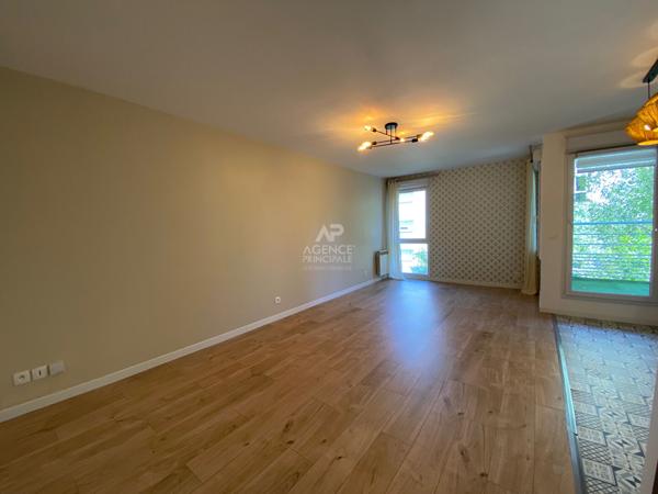 Appartement Cergy 3 pièce(s) 58.36 m2 Loyer 1 190 €/mois charges comprises **  - Référence  MG11292