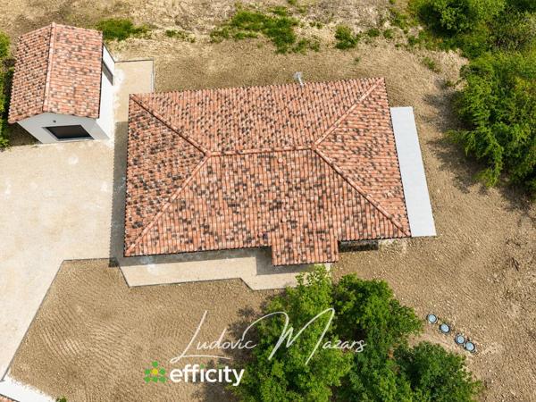 Maison
         6 pièces
        - 116 m² 285 000 € *
