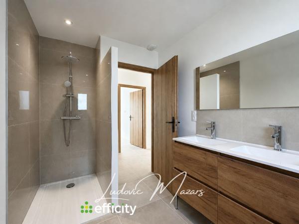 Maison
         6 pièces
        - 116 m² 285 000 € *