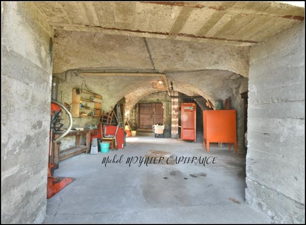 Maison de village T4 à CHAMPCELLA avec garage et grange (05)